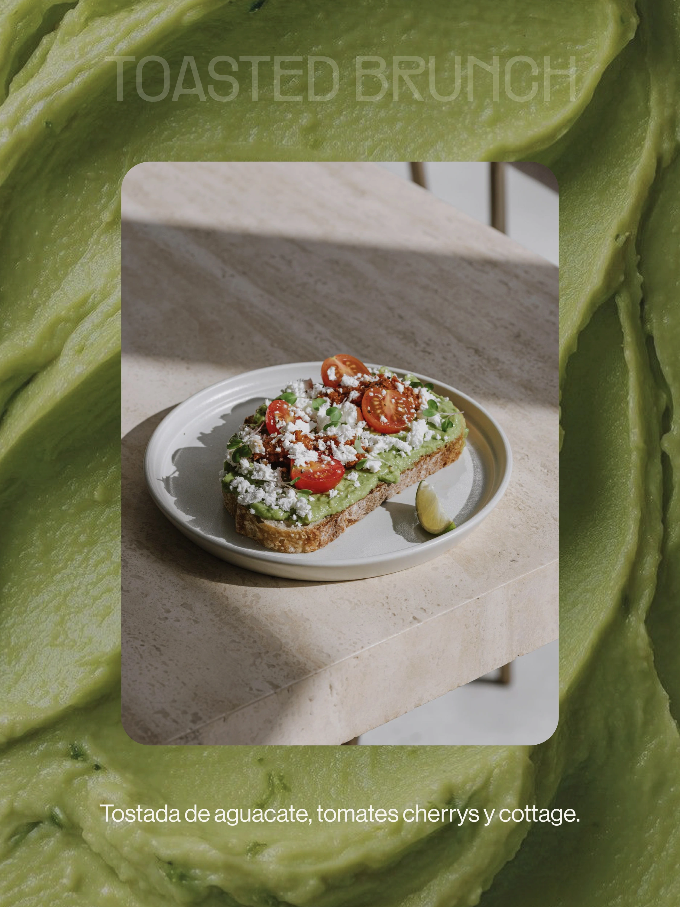 Post de tostada de aguacate, tomates cherry y cottage